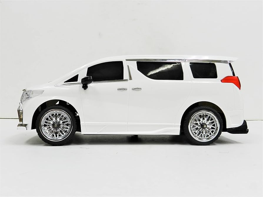 Amazon.co.jp: 1/16スケール 2.4GHz 高級1BOX車タイプ ドリフト